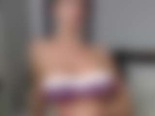 Layla12a's Live Sex Cam Show