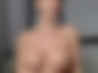 Layla12a's Live Sex Cam Show