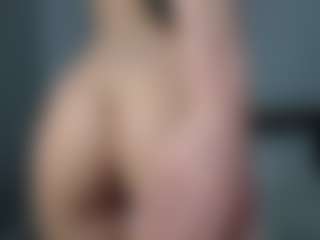 Layla12a's Live Sex Cam Show