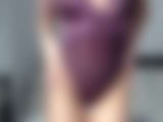Layla12a's Live Sex Cam Show