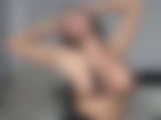Layla12a's Live Sex Cam Show