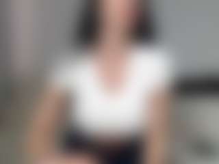 Layla12a's Live Sex Cam Show