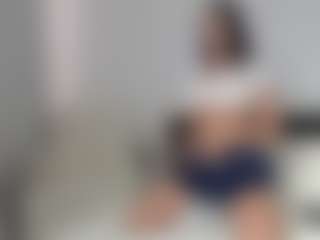 Layla12a's Live Sex Cam Show