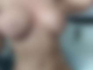 Live cam show with Layla12a - Tease on Camsoda