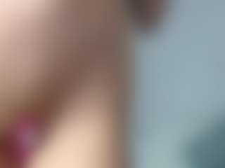Layla12a's Live Sex Cam Show