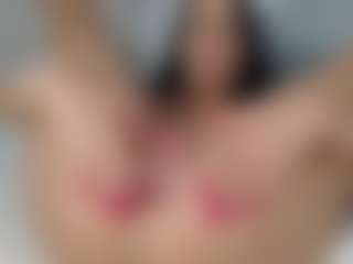 Layla12a's Live Sex Cam Show