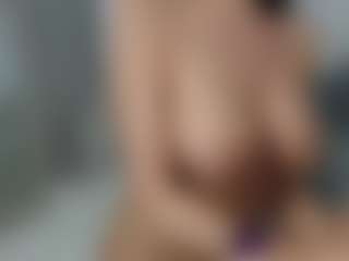 Layla12a's Live Sex Cam Show