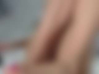 Layla12a's Live Sex Cam Show