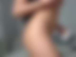 Layla12a's Live Sex Cam Show