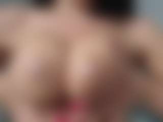 Layla12a's Live Sex Cam Show