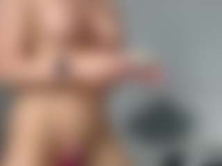Layla12a's Live Sex Cam Show