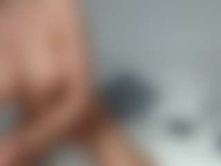 Layla12a's Live Sex Cam Show