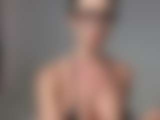 Layla12a's Live Sex Cam Show