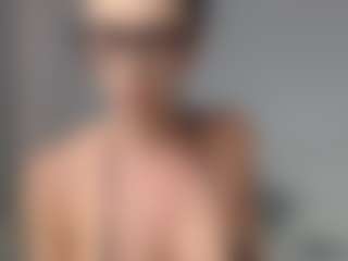 Layla12a's Live Sex Cam Show