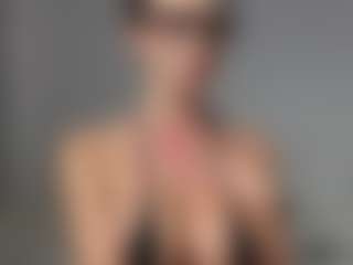 Layla12a's Live Sex Cam Show