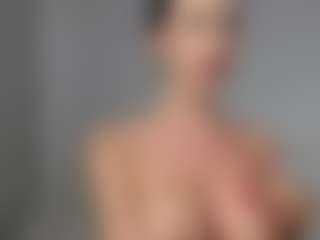 Layla12a's Live Sex Cam Show