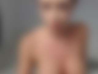 Layla12a's Live Sex Cam Show