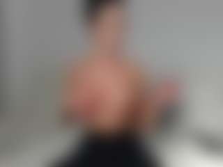 Layla12a's Live Sex Cam Show