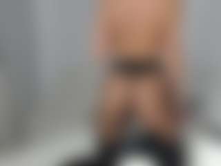 Layla12a's Live Sex Cam Show