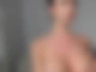 Layla12a's Live Sex Cam Show