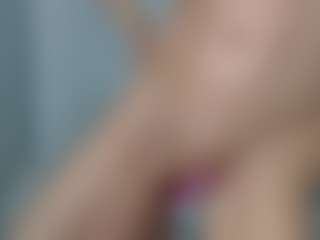 Layla12a's Live Sex Cam Show