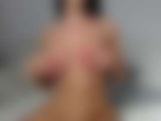 Layla12a's Live Sex Cam Show