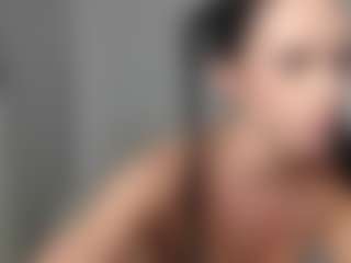 Layla12a's Live Sex Cam Show