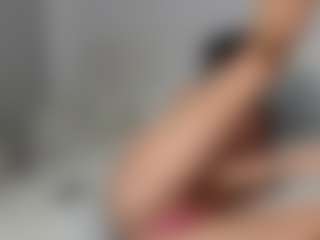 Layla12a's Live Sex Cam Show