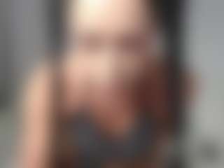 Layla12a's Live Sex Cam Show