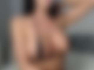 Layla12a's Live Sex Cam Show