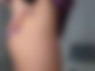Layla12a's Live Sex Cam Show