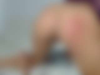Layla12a's Live Sex Cam Show