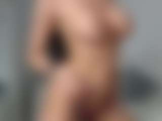 Layla12a's Live Sex Cam Show