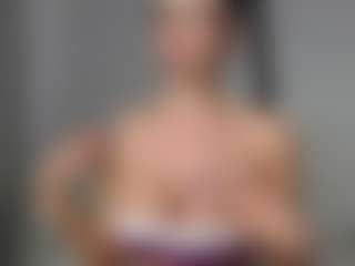 Layla12a's Live Sex Cam Show