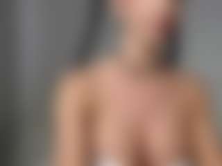 Layla12a's Live Sex Cam Show