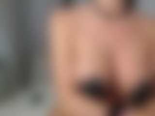 Layla12a's Live Sex Cam Show