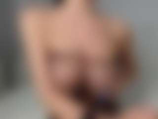 Live cam show with Layla12a - Dildo on Hubzter Live