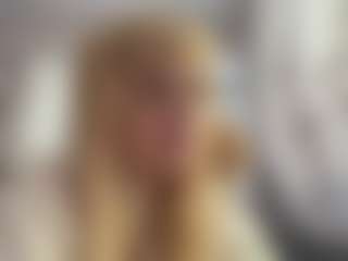 Live cam show with MariKavaney - College on SpunkLive
