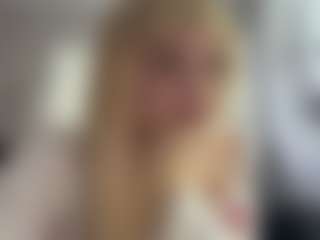 Live cam show with MariKavaney - Lesbian on SinfulBabes