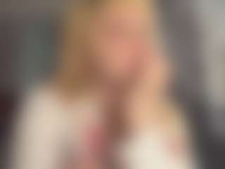 Live cam show with MariKavaney - College on Sex Cam Show