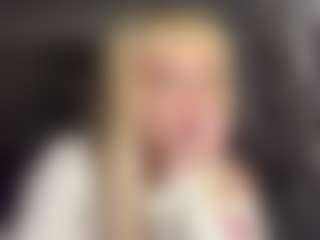Live cam show with MariKavaney - Nipple Piercings on Strip Flash - Live Sex Shows