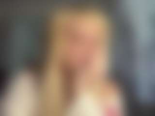 Live cam show with MariKavaney - Nipple Piercings on crypto-cams