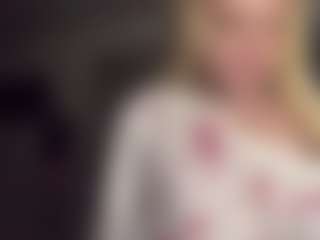 Live cam show with MariKavaney - College on Strip Flash - Live Sex Shows