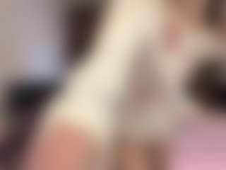 Live cam show with MariKavaney - Ass Clapping on camwithhim.com
