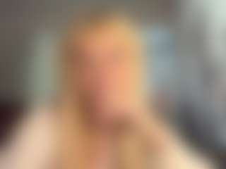 Live cam show with MariKavaney - Domination on Free Soda