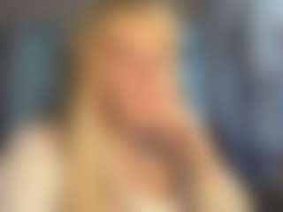 Live cam show with MariKavaney - Ass Clapping on camwithhim.com