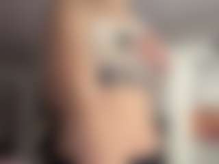 MariKavaney's Live Sex Cam Show
