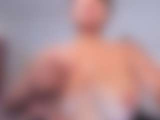martina-evan's Live Sex Cam Show