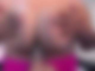 martina-evan's Live Sex Cam Show
