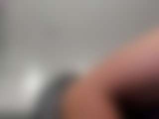 Live cam show with naiah-blue - Twerk on Camsoda